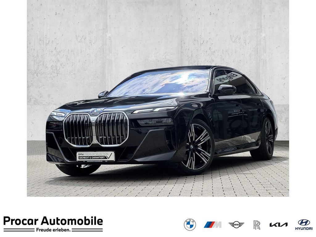 BMW 740d xDrive M Sport SkyPano DA Prof PA Prof B&W Leasing