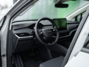 Skoda Elroq 50 Tour AHK+MATRIX+RFK+NAVI - Auto kaufen