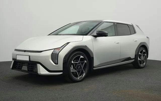 Kia Ev4 81 KWh 150 KW GT-Line Frontantrieb 5dr