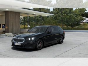 BMW 550 e Touring *0,5% Besteuerung*M Sport Pro* AHK*
