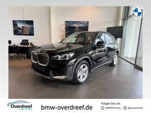 BMW iX1 eDrive20 AHK Komfortzugang Sportsitze