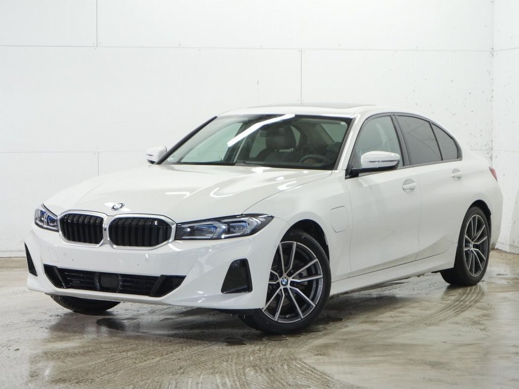 BMW 330e Leasing