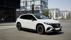 Mercedes-Benz EQS 450 4MATIC SUV  -kurzfristig verfügbar- // Integrierter Wartungsservice Leasing
