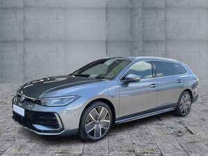 Volkswagen Passat Variant R-Line 1.5 l eHybrid DSG HarmanKa
