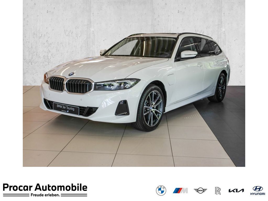 BMW 330e xDrive HUD PANO AHK RFK NAVI LED PDC V+H Leasing