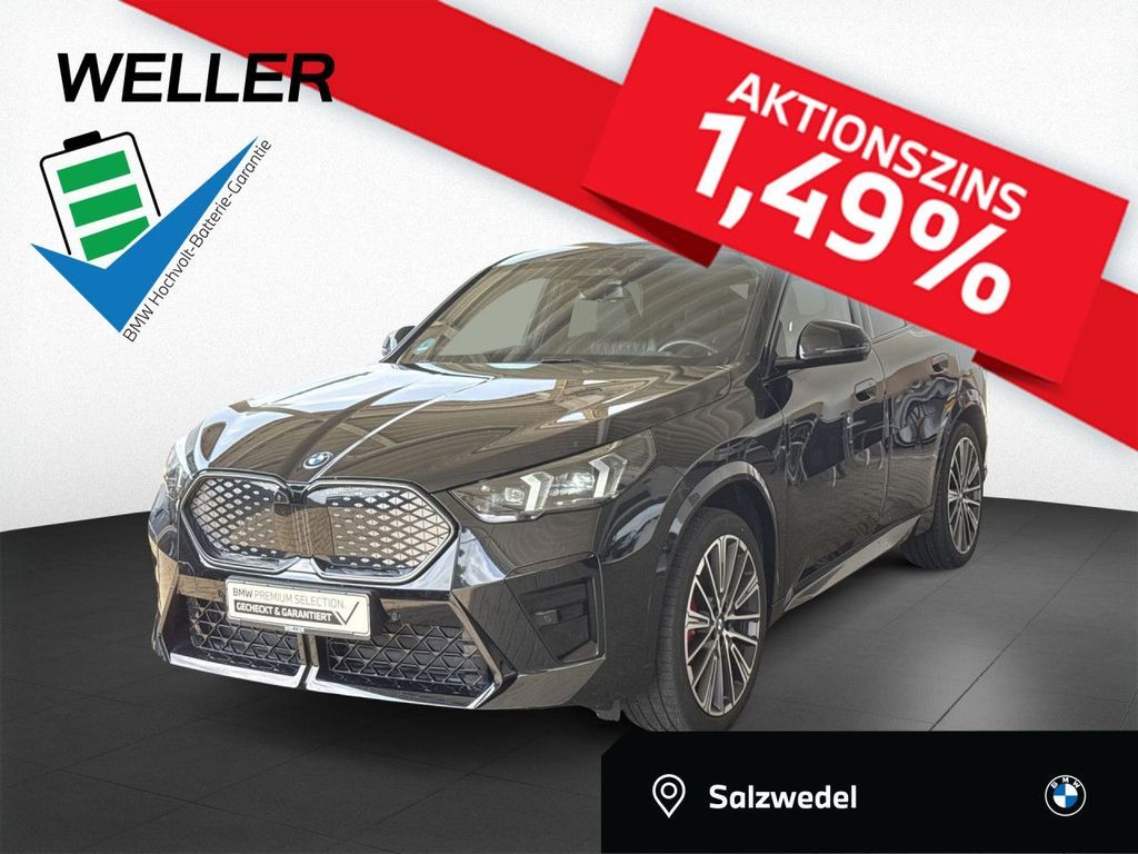 BMW iX2 30 M SPORT PRO DAPr AHK HUD 20