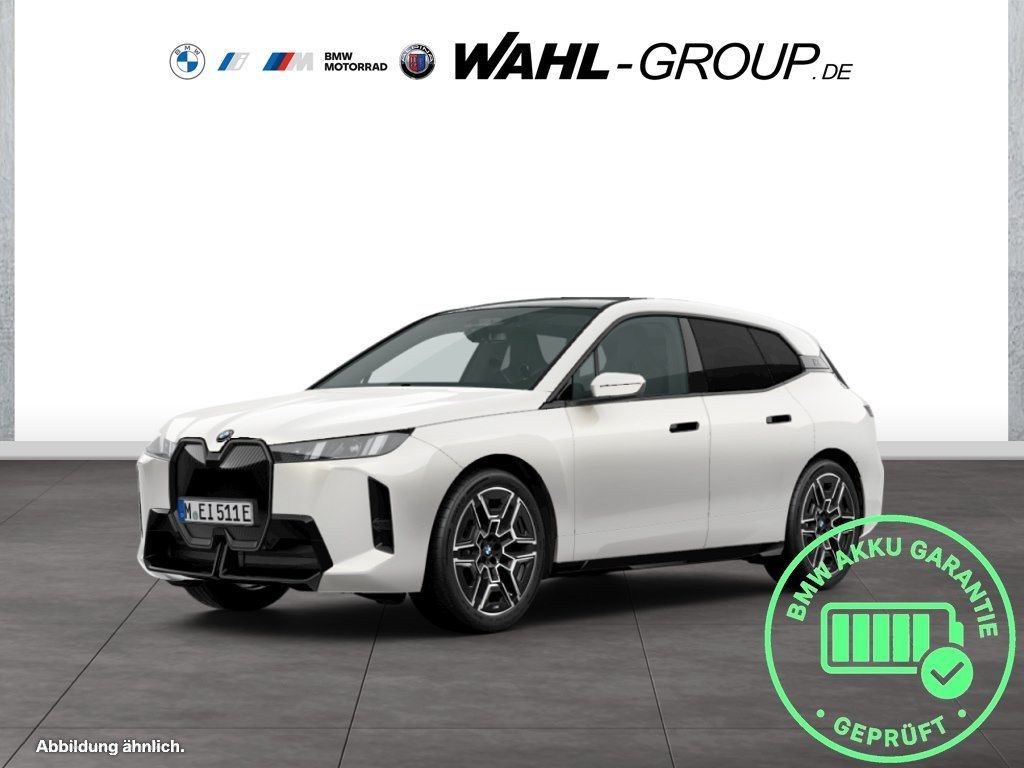 BMW iX xDrive45 M Sport Pro AHK Panorama IconicGlow Leasing