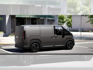 Kia PV5 Cargo Allwetterreifen L2H1 3T ESSENTIAL 51,5-kWh-Batterie Leasing
