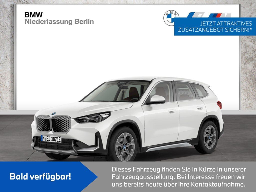 BMW iX1 xDrive30 AHK Driv.Assist.Prof Harman/K LED Leasing