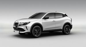 Alfa Romeo Junior Ibrida 1.2 - in 14 Wochen Verfügbar! Leasing