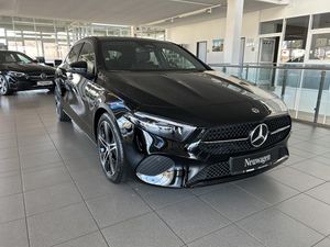 Mercedes-Benz A 200 Kompaktlimousine+Standheizung+AHK+Totwinkel+Carplay+Android+Abstands-Assistent+Winter-Paket Leasing