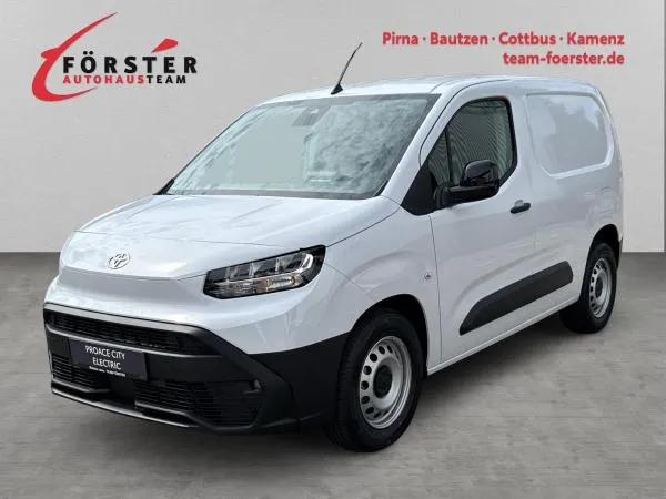Toyota Proace City Sonderaktion - Nur wenige Fahrzeuge im Zulauf!  Electric L1 Meister verblecht 4-türig 50 kWh