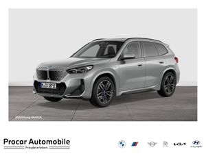 BMW iX1 eDrive20 MSport AHK Pano HeadUp ACC 19"LM