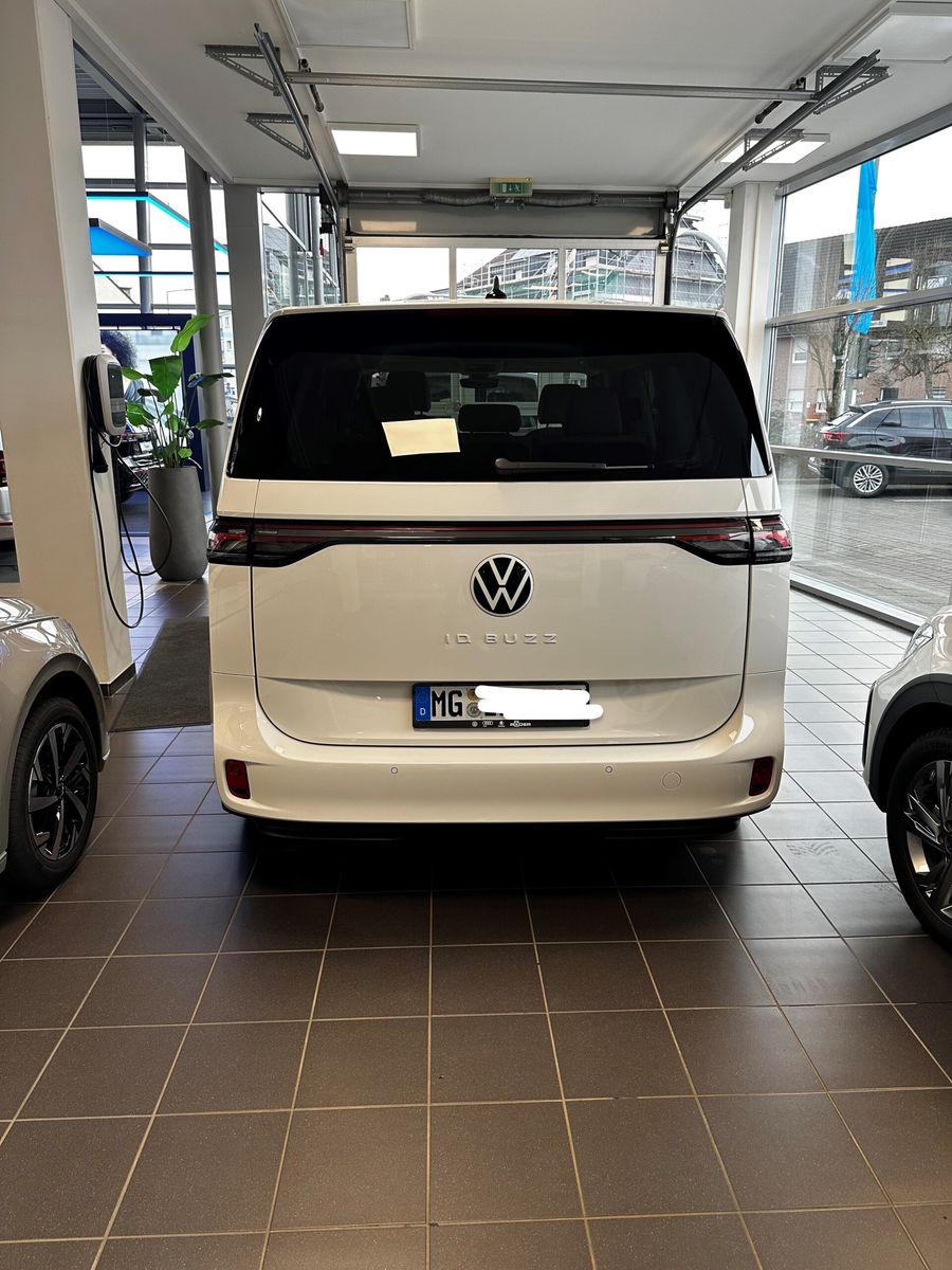 ID.Buzz Leasingübernahme - nur 500km gelaufen! Leasingübernahme