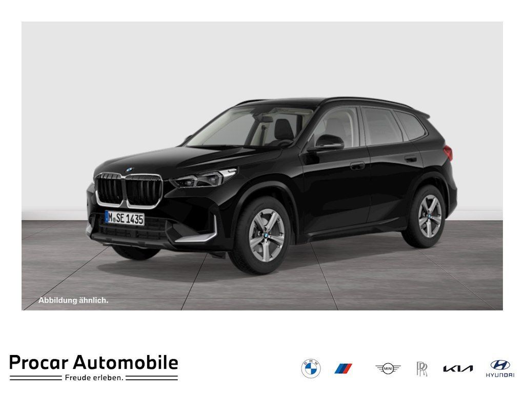 BMW X1 sDrive18d PANO LM17 Adapt.LED SHZ NAVI Leasing