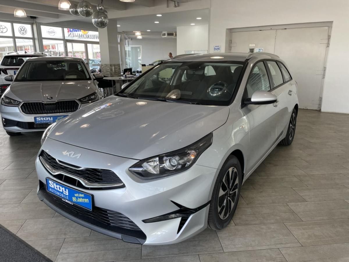Kia Ceed Sportswagon MJ25 1.5 T-GDI DCT Navi Kamera SHZ PDC Leasing