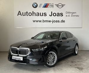 BMW 520i |AHK |Komfortsitze |19" LMR