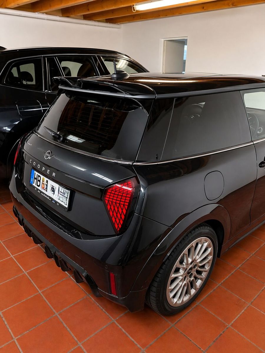Mini Cooper C - 2024 -3 Türer - 19 Monate Restlaufzeit Leasingübernahme