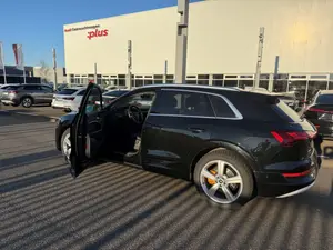 [Gewerbe] Audi Etron Leasingübernahme advanced 55 Leasingübernahme