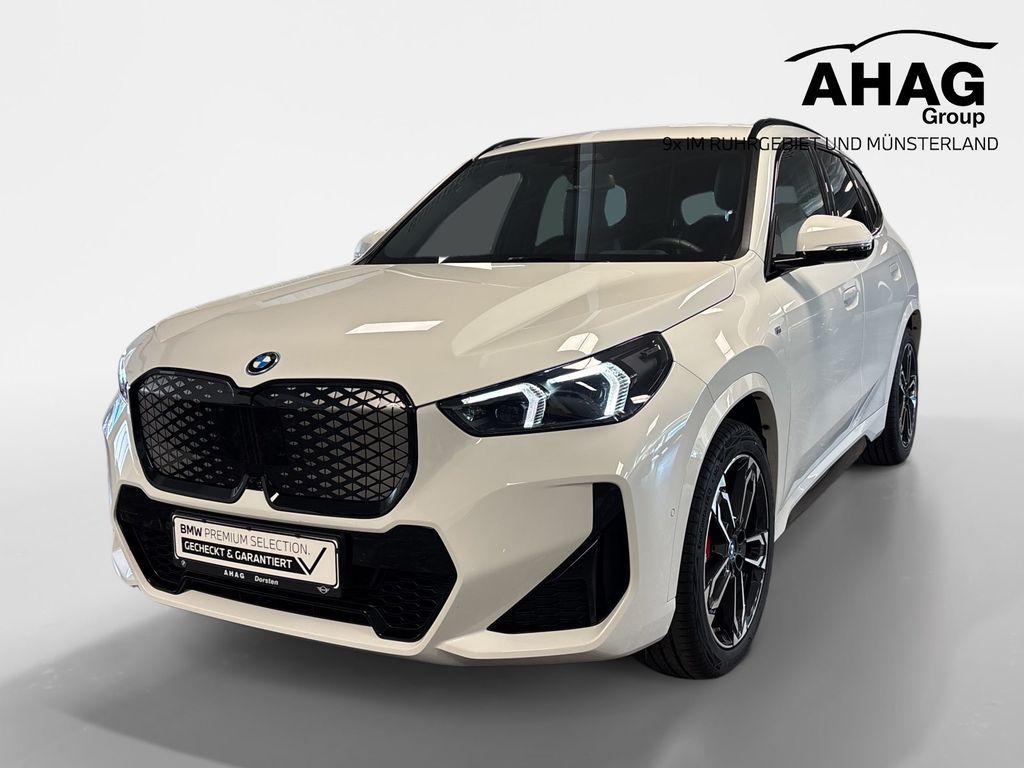 BMW iX1 xDrive30 M Sport Pro H/K 360° ACC HUD adapt. Leasing