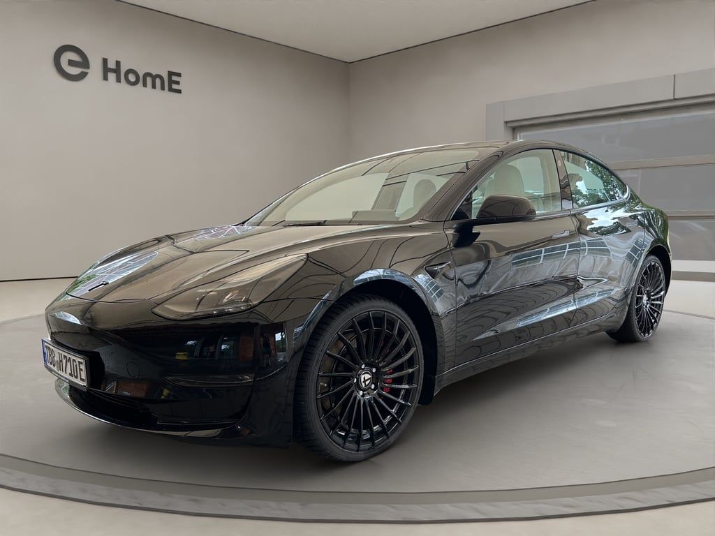 Tesla Model 3 Performance - innen weiß ! Auto-Abo