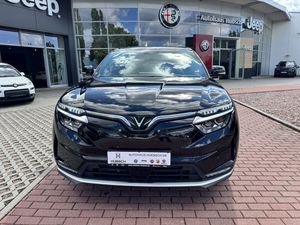 VinFast VF8 AWD Plus Leasing