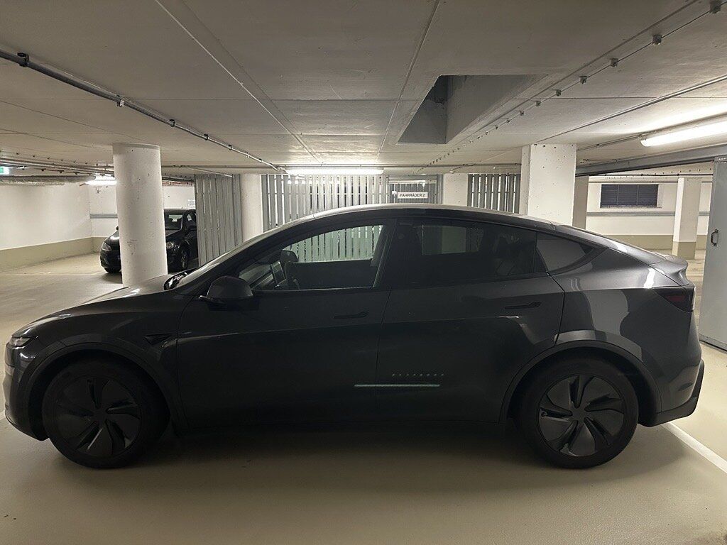 Tesla Model Y LR AWD – Leasingübernahme 599 €, FSD prepaid, Berlin Leasingübernahme