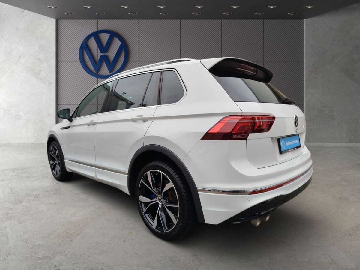 Volkswagen Tiguan 2.0 TSI DSG 4M. R Akrapovic Harman Kardon Navi IQ.Light DCC DAB+ FrontAssist Leasing