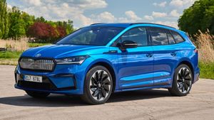 Skoda Enyaq 85 L&K Maxx, AHK, Panoramadach NEU! Leasingübernahme Leasingübernahme
