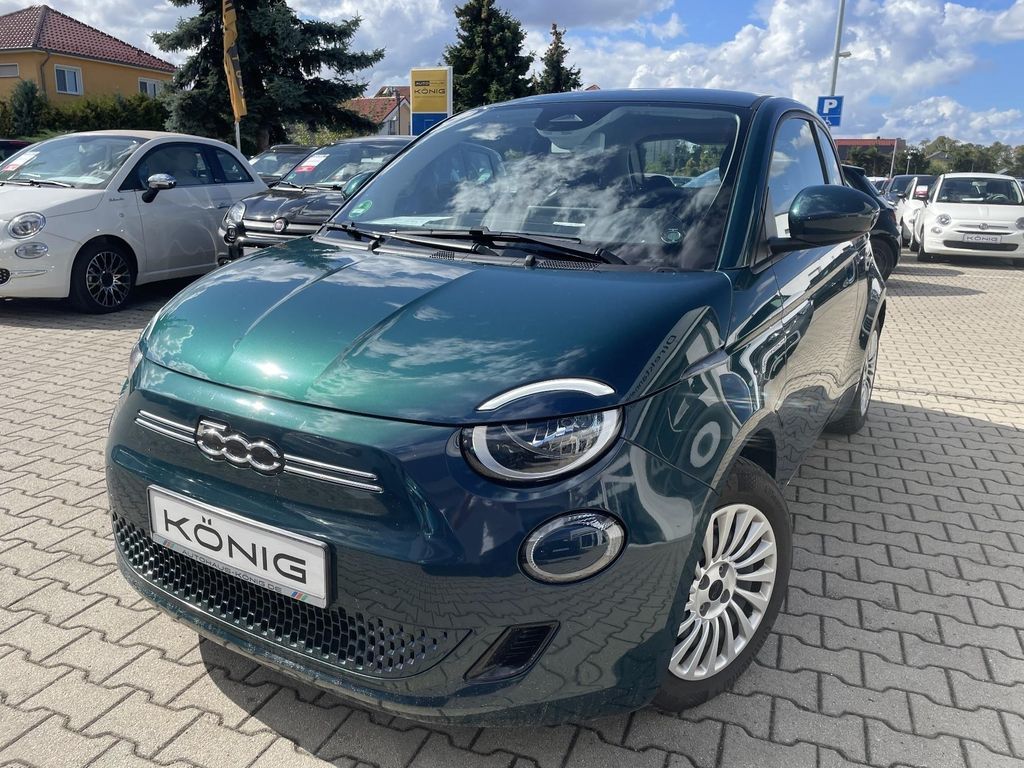 Fiat 500e 3+1 Icon Carplay Klima Tempomat Leasing