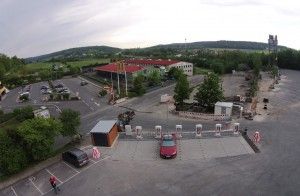 Diese Supercharger genannten Schnellladestation von Tesla Motors stehen in Geiselwind. Bildquelle: Tesla Motors