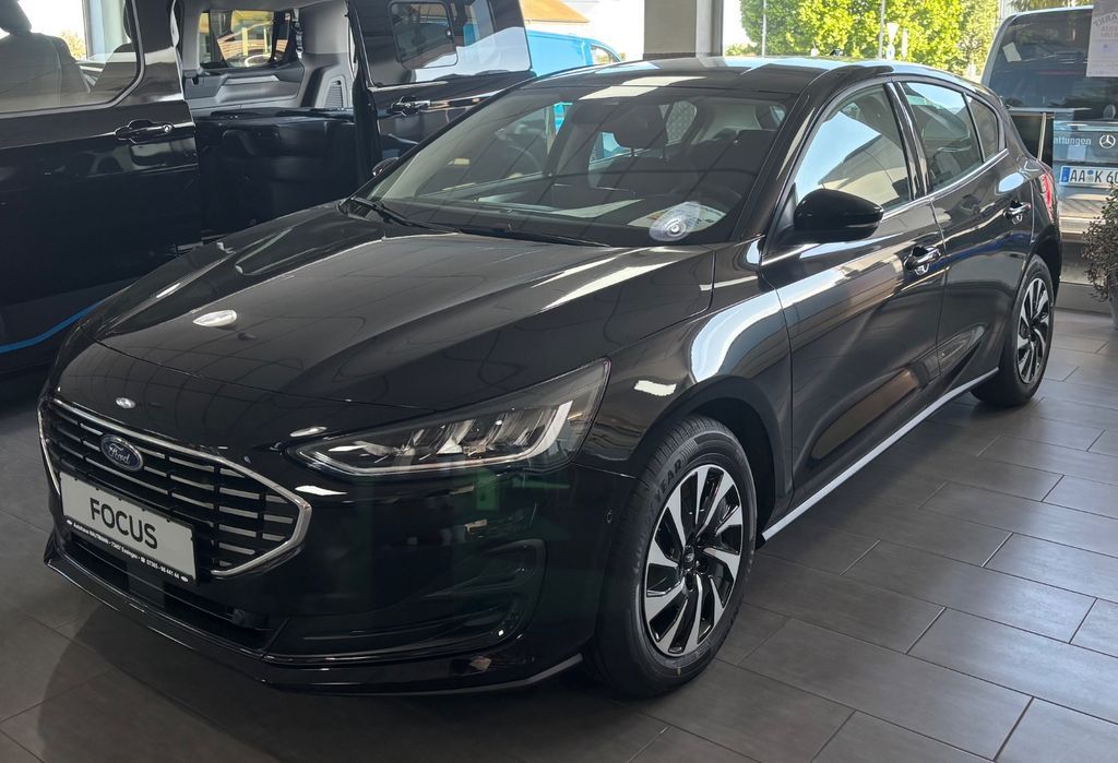 Ford Focus 1,0 EcoB Hybrid 114kW Titanium Edi Auto Leasing