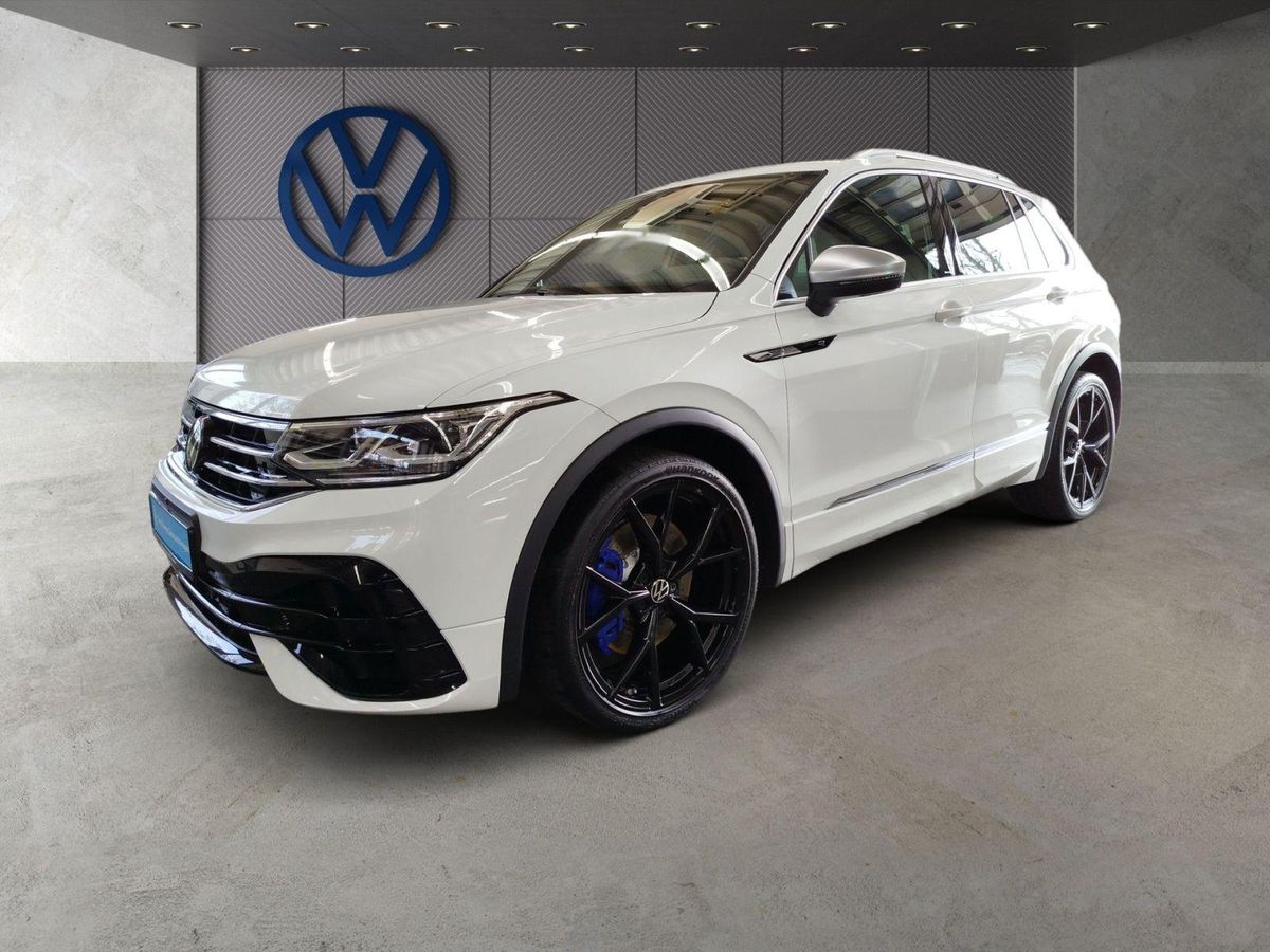 Volkswagen Tiguan 2.0 TSI DSG 4M. R Akrapovic Pano Harman Kardon Navi IQ.Light DCC DAB+ Leasing