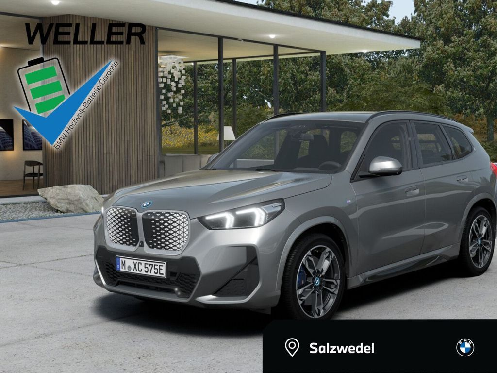 BMW iX1 xDrive30 M Sport 360° DAPro AHK ab 471 Leasing