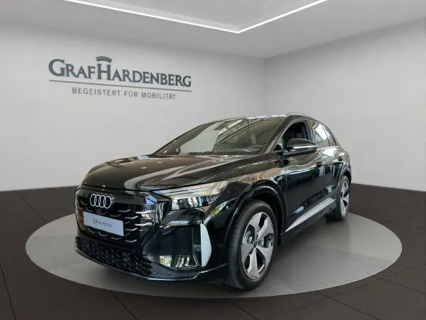 Audi Q4 e-tron LagerAktion* performance 210 kW*TechPlus* AHK* Beifahrerdisplay*360° Kamera*