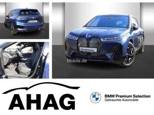 BMW iX xDrive40 Klimaaut. AHK Komfortzugang Leasing