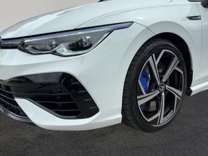 Volkswagen Golf VIII R 2.0 TSI IQ.Light HuD Pano RearView ParkPilot DSG Leasing