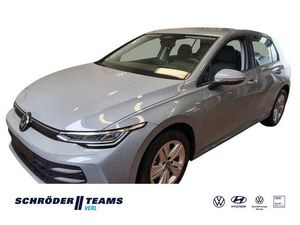 Volkswagen Golf VIII Lim. Navi Rfk HuD 1.5 TSI 85 kW Life