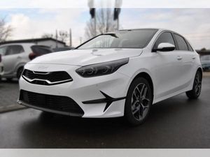 Kia Ceed 1.5 T-GDI DCT7 Platinum UVP 39.679 EUR Leasing