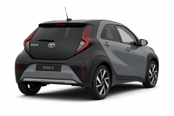 Toyota Aygo X Teamplayer, Rückfahrkamera — Bild 2 von 3