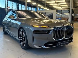 BMW 740 d xDrive Limousine *Businesskunden* ABVERKAUF! Leasing