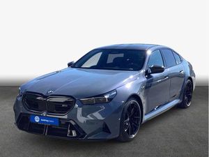 BMW M5 xDrive , 4-türig
