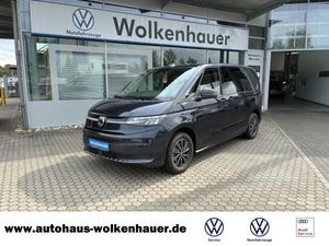 Volkswagen Multivan Life Motor: 2,0 l TDI SCR Getriebe: 7-Gang-Doppelkupplungsgetriebe Radstand: 3124 mm KÜ kurzer Überh