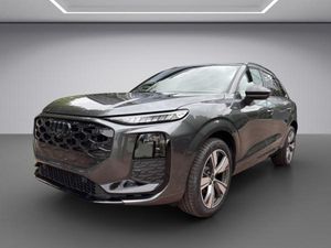 Audi Q3 SUV TFSI S line AHK