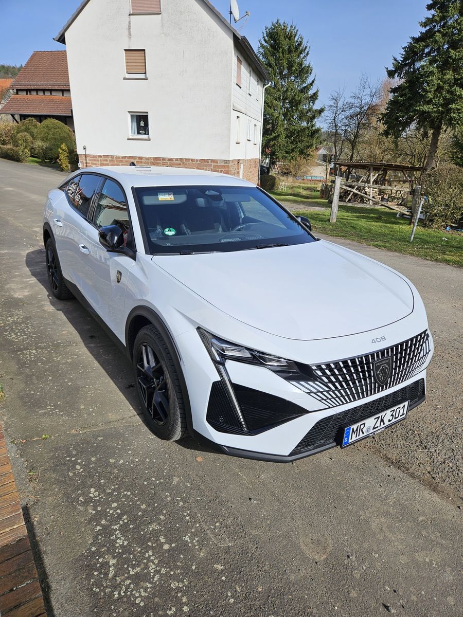 Peugeot 408 GT Hybrid e-DSC6, Navi, LED-Matrix, 19-Zoll, AHK Leasingübernahme