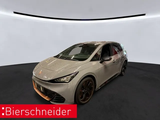 Cupra Born 5-J-GAR NAVI KAMERA 62 KW