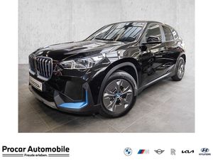 BMW iX1 xDrive30 PANO RFK NAVI Standh. LED PDC V+H