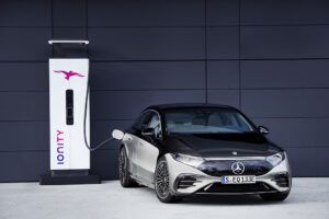 Mercedes-Benz führt neue Tarife für Ladestationen von Elektroautos ein
