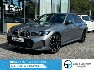 BMW 330 330e xDrive M Sport //HeadUp Stop&Go Schiebedach 19 LM