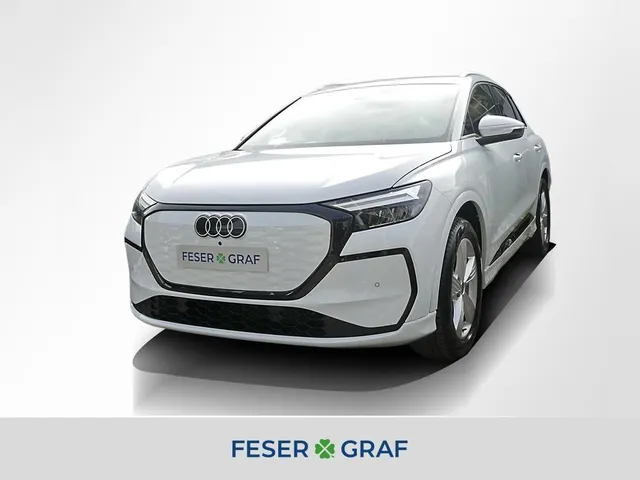 Audi Q4 SUV e-tron performance S line AHK GJR Tech
